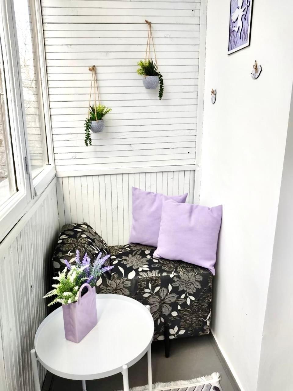 Like Home Apartments&Rooms Alma-Ata Buitenkant foto