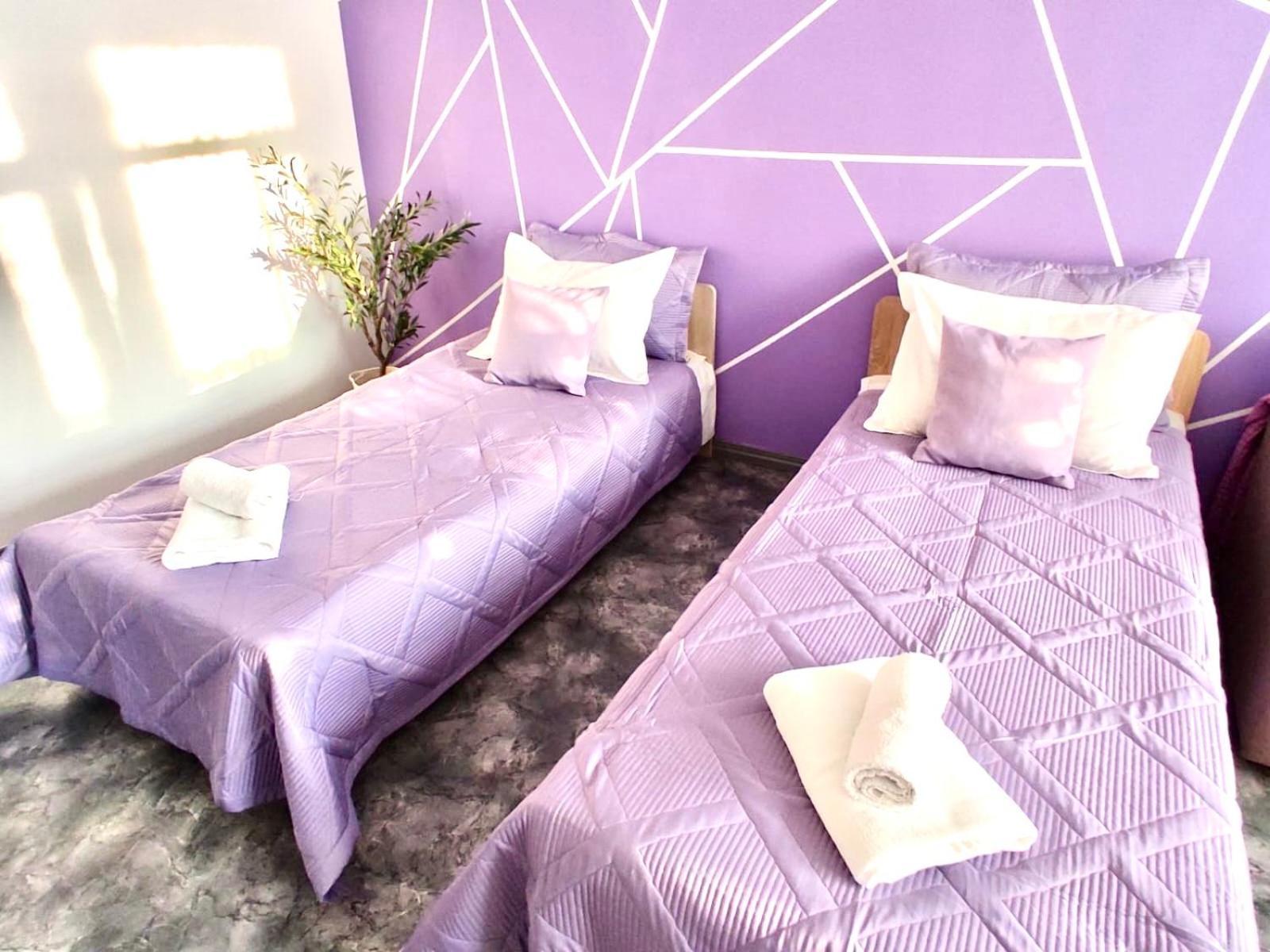 Like Home Apartments&Rooms Alma-Ata Buitenkant foto
