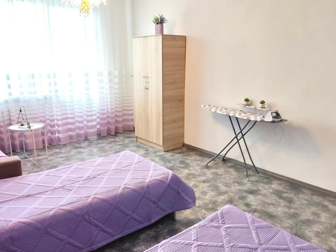 Like Home Apartments&Rooms Alma-Ata Buitenkant foto